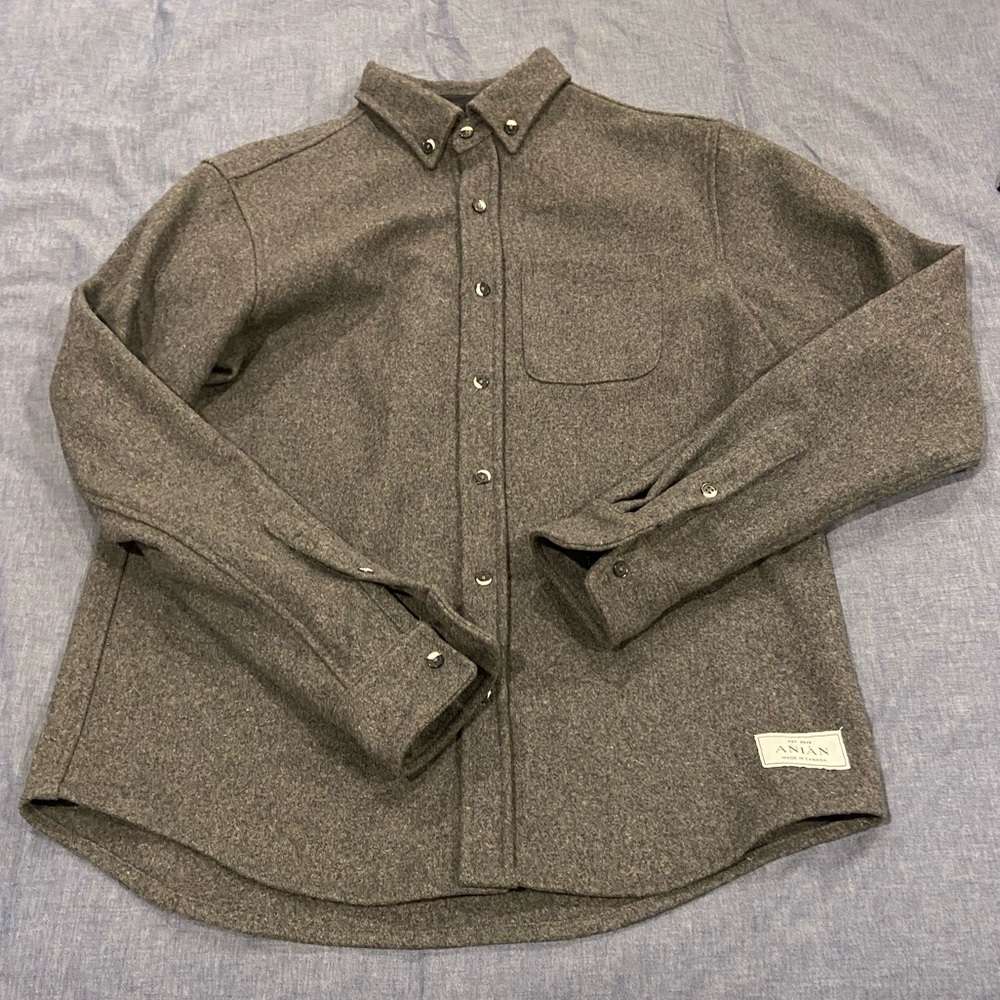 Men’s Anian Wool Button Down size XL